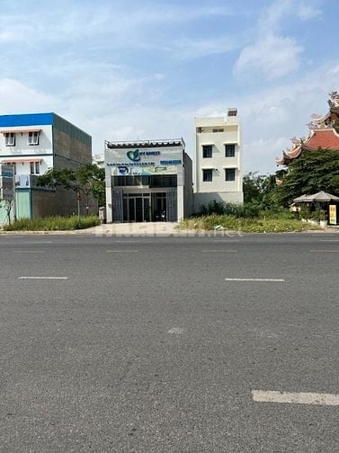 Bán đất mặt tiền đường Trương Văn Bang,đối diên chung cư Victoria 