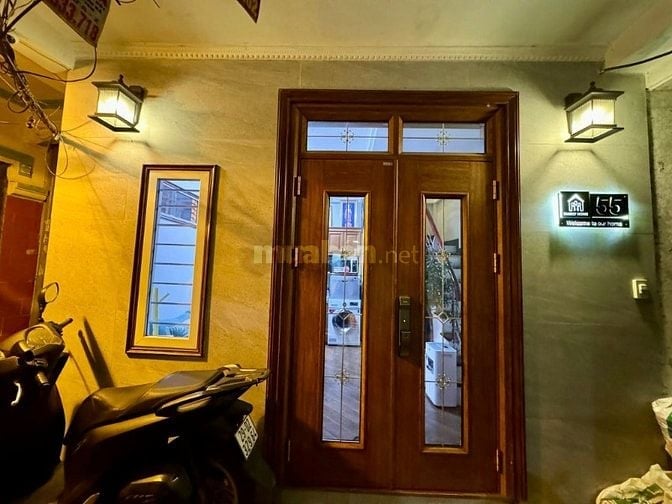 NHÀ ĐẸP TRẦN KHÁT CHÂN - Ở NGAY, NỘI THẤT ĐẦY ĐỦ.