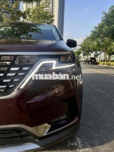 Kia Carnival 2023 Signature 2.2D - 22000 km