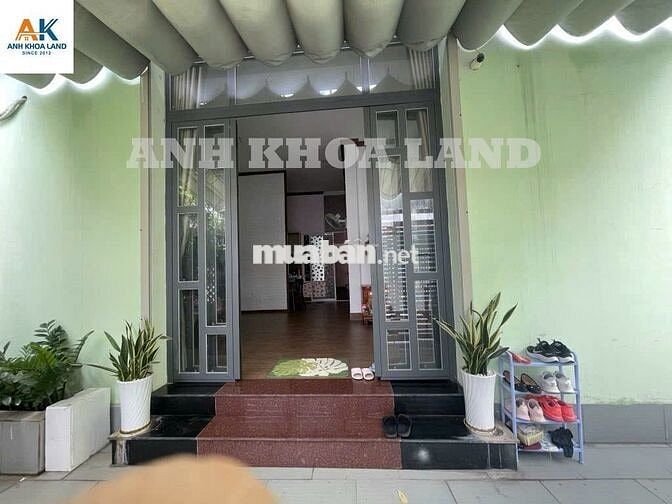 GIẢM MẠNH BÁN GÂP LÔ GÓC 2 MẶT TIỀN CÓ NHÀ KIÊN CỐ_XÂY BIỆT THỰ, CHDV