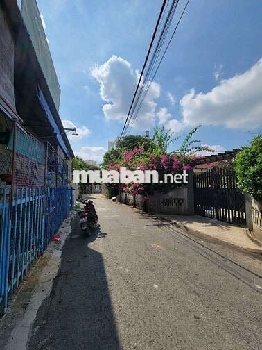 Bán lô đất nở hậu mặt tiền lái thiêu 49