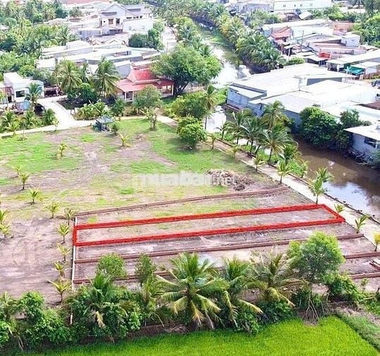 Bán đất vườn thổ cư view kênh mát mẻ 221m2 5x45 giá 950 triệu, sổ hồng