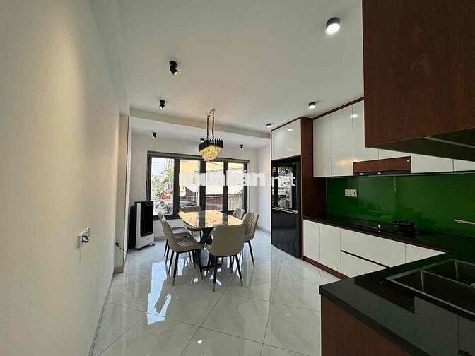 Đường số 5, 60m2 5 tầng, Dt: 4 x 16 Bình Hưng Hòa Bình Tân