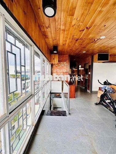 🏦 Penthouses cho thuê nup hẻm 1/ Phạm huy thông P17