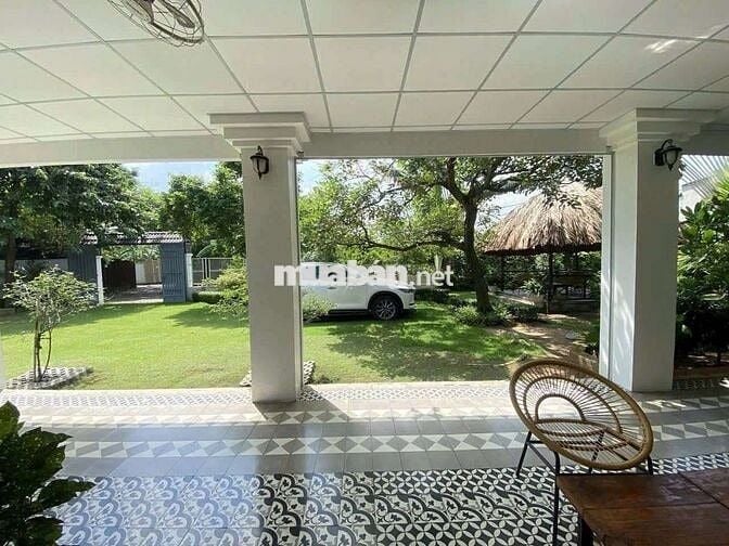 CHO THUÊ NHÀ BIỆT THỰ SÂN VƯỜN HỒ BƠI 1500M2