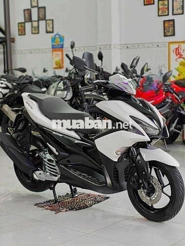 Nvx 125 bssg date 2017 odo 25k chính chủ bao ký