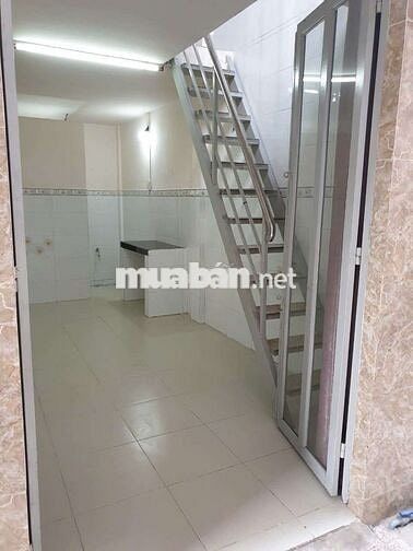 Nhà mới đẹp 3×6 có 1 lầu ở Dương bá Trạc p1q8