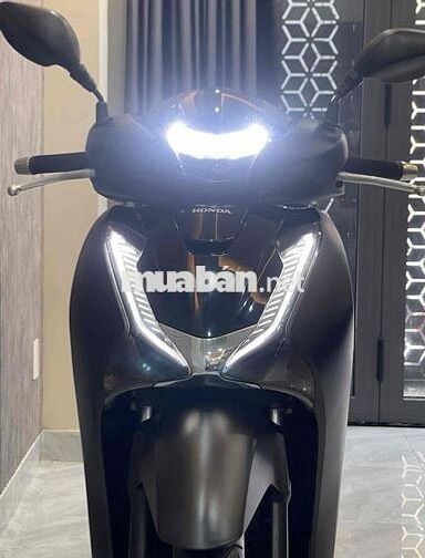 - Honda SH 150i CBS ! 2017 . ĐK 9/2017 .Bstp    !