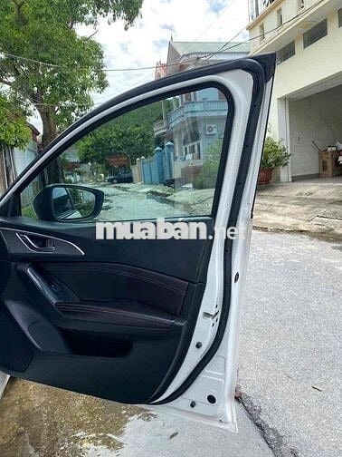 Mazda 3 2018 1.5 AT Sedan - 150000 km