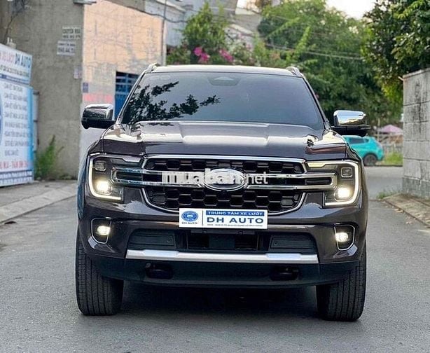 Ford Everest Titanium 2.0L 4x4 AT 2022