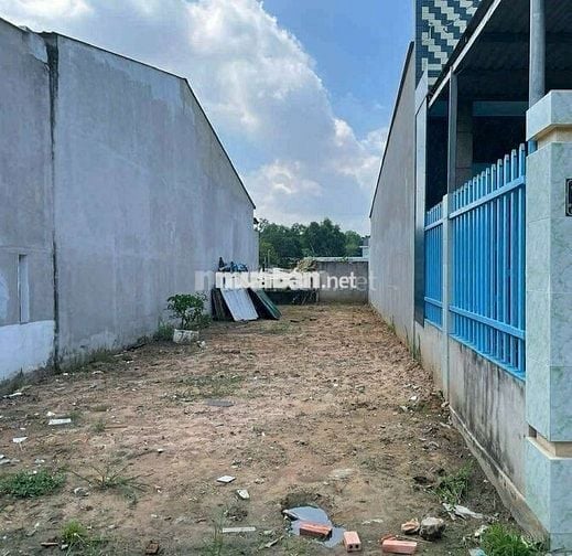 Kẹt tiền bán gấp lô đất 48m2  SHR Lê Văn Lương Nhà Bè