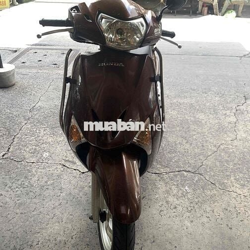 xe mình còn rất mới. Xe mình mua đa số trùm mềm