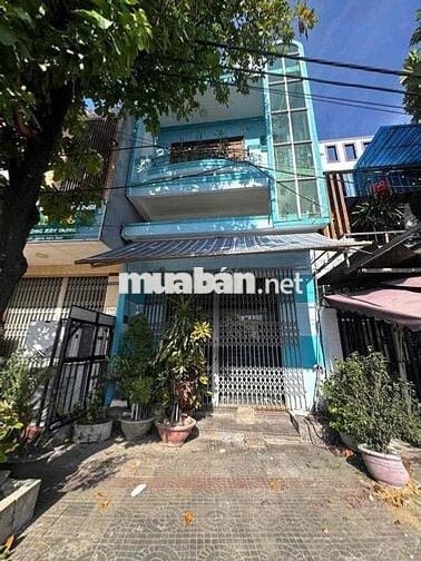 cần bán mặt tiền 3 tầng trường chinh sát nguyễn nhàn trục chính 2 làn
