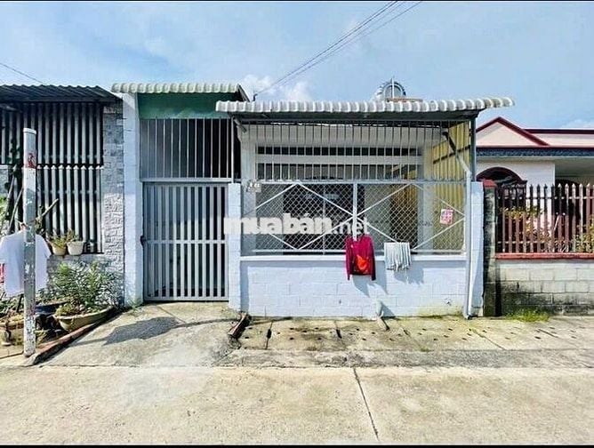 Bán Nhà Củ Chi 140m2 Gấp đã có SHR Giá 790 triệu,Tân Thông Hội LH ngay