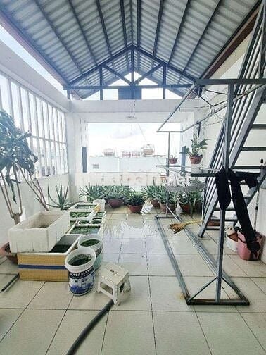Nhà gần mặt tiền kinh doanh chợ sầm uất,