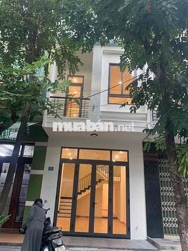 MẶT TIỀN 2 TẦNG MỚI KEN - GẦN TỐ HỮU - HOÀ CƯỜNG - GIÁ CHỈ 6,1 tỷ