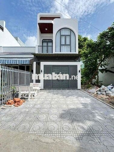 Bán Gấp nhà Trần Đaị Nghĩa - Bình Chánh 100m2 , 3 phòng ngủ