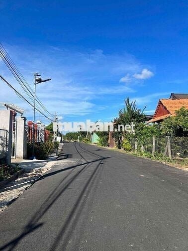 Đất khu dân cư đẹp Xã Hồ Tràm- Phước Tân Cũ ngay Trung tâm