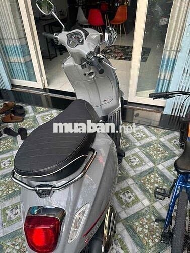 Cần Bán Chiếc Vespa Đi Ít Năm