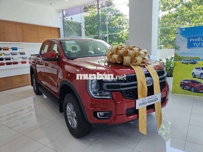 BÁN TẢI FORD RANGER. TRẢ TRUỚC HƠN 200TR LÀ CÓ XE.