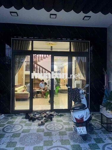 BÁN NHANH NHÀ HOÀNG MINH GIÁM HOÀ XUÂN GẦN TRƯỜNG CẤP 3 NGUYỄN VĂN T
