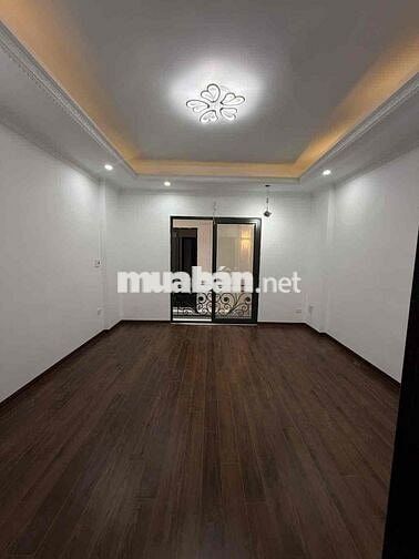 BÁN NHÀ HOÀNG MAI 35 m 5 TẦNG Ô TÔ ĐỖ CỬA
