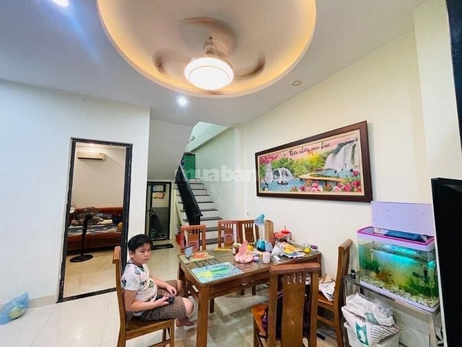 60m2 / tǎngj nhà 2 tầng bồ đề long biên bán  6tyỷ