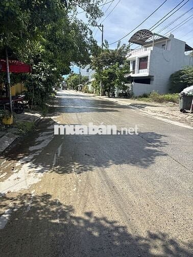 NHÀ MT ĐƯỜNG 7,5M SÁT TRƯỜNG SƠN GẦN CẦU VƯỢT HÒA CẦM