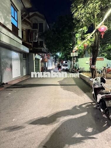 Nhà LÔ GÓC 72m², Mặt Tiền 5M Phân Lô Ô TÔ Tránh Kinh Doanh ở Linh Đàm
