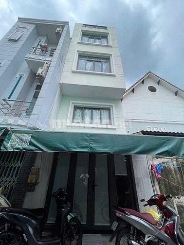 Nhà công năng lớn Bùi Văn Ba, 04 Tầng, DT ~35m2