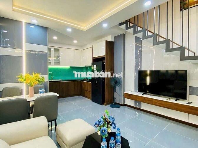 Nhà Gò Vấp hẻm xe hơi cách mặt tiền 10m 3 tầng 3 phòng Đường số 8 P11