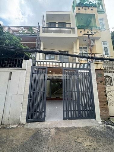 Hạ giá nhà Lê Văn Sỹ, Q3 còn 2tỷ950, 1T2L có sân để xe. SHR chính chủ.