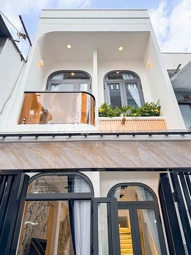 Nhà Trương Định cần sang tên ngay, thương lượng 3tỷ560, 79m2 vuông vức