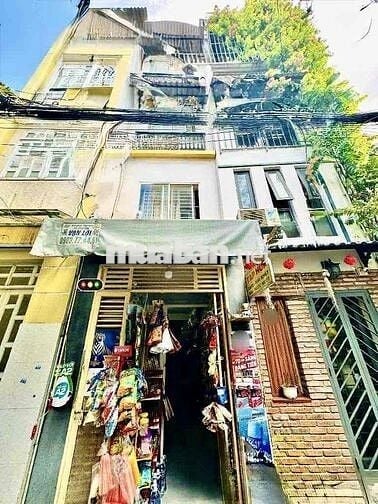 💥Ngay Nguyễn Ngọc Lộc - Cạnh  đường 3 Tháng 2 - Nhà 1 trệt 2 lầu Sân T