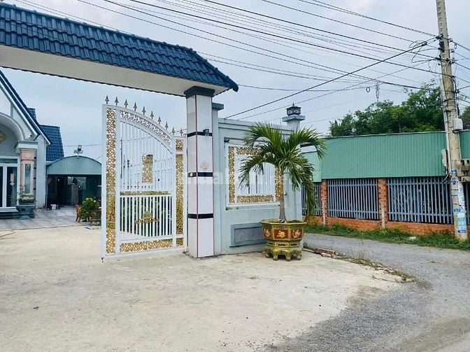 210m2 có thổ cư. Đường xe hơi. Dân cư đông. 499tr 