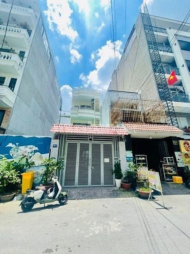 Bán nhà rẻ đẹp đúc 3 lầu (4,5x23) 364/3 Dương Quảng Hàm P5 Gò Vấp 