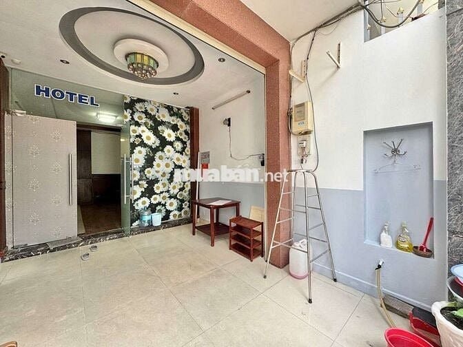 CHO THUÊ MB KINH DOANH TỰ DO CÓ SÂN RIÊNG PHÒNG NGỦ LẠI ĐƯỜNG LỚN