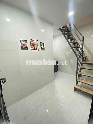 nhà trọ cao cắp + 12m2 full gác có ban công phơi đồ