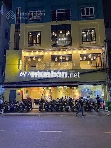 Cho thuê nhà 2 mặt tiền khu ẩm thực Huỳnh Mẫn Đạt, P7, Quận 5 18 triệu