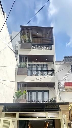 Bán nhà ngay chợ Hà Tôn Quyền, 3tỷ640 (TL) Hẻm trước nhà 8m, 1T2L, SHR