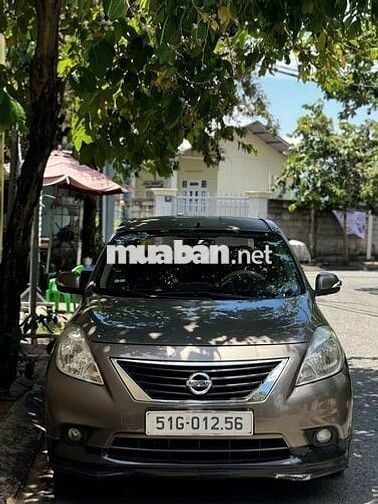 Nissan Sunny Premium - Số tự động - 2017