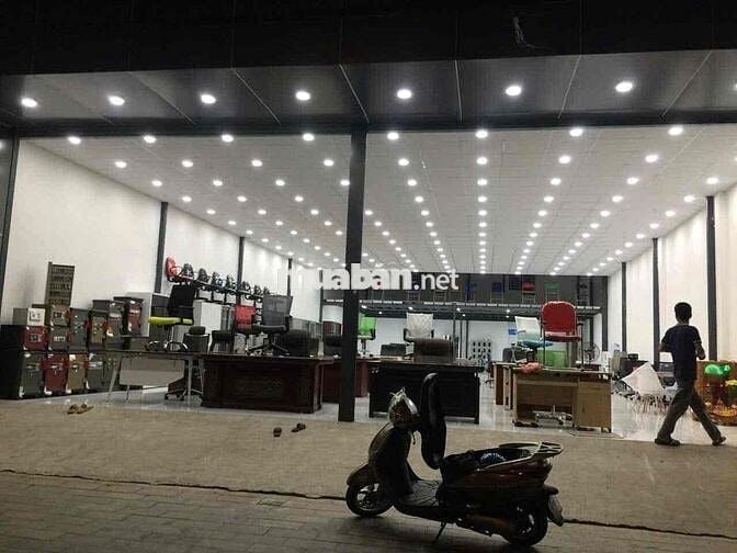 Cho thuê mặt bằng 330m2 trục đường chính Thủ Dầu Một
