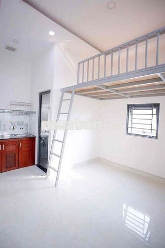 phòng gác sinh viên mới thoáng tại Trần Xuân Soạn thuận tiện qua Q4