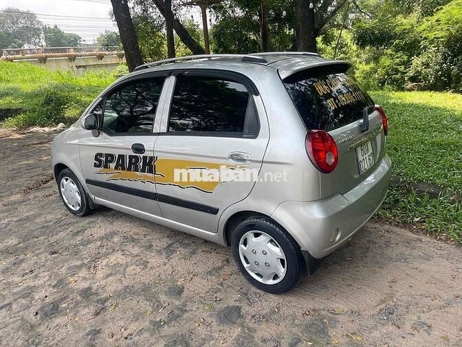 Chevrolet Spark 2011 LT 0.8 MT - 6879 km
