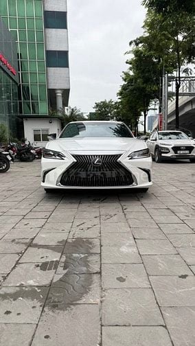 Bán Lexus ES250 Model 2020, 1 chủ, xe siêu mới..