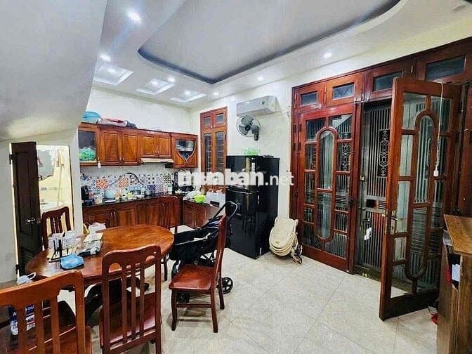 Ngon bổ rẻ! Ngã 6 Ô chợ dừa, dân xây- gần Phố, oto -5 tầng chỉ quanh 7