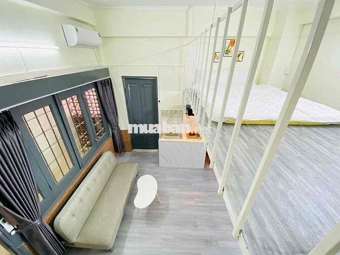 🏡CHO THUÊ CĂN HỘ CÓ GÁC - CỬA SỔ LỚN - NGAY VÒNG XOAY CỘNG HOÀ QUẬN 3