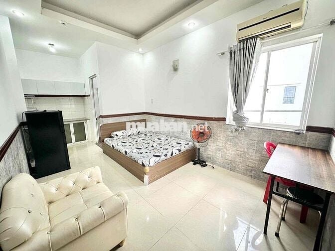 Phòng cho thuê Q10 Hoà Hưng gần Ga Sài Gòn - ĐH Bách Khoa TPHCM 30m2