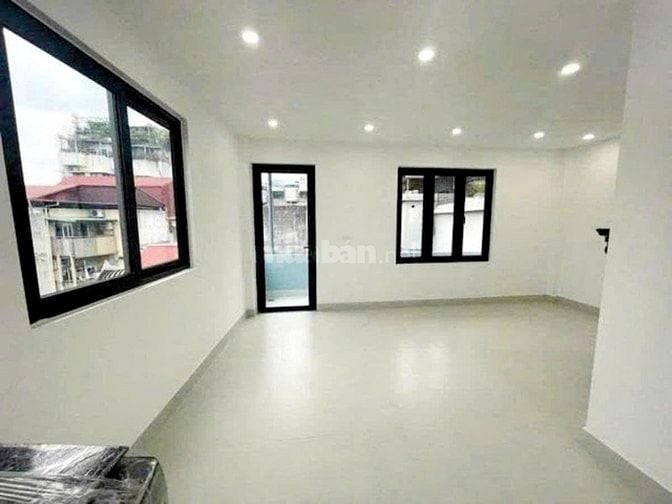 Bán Nhà Kim Mã 6 tỷ Mặt Tiền 5m Ngõ Nông Gần Phố 5T x 35m², KD Đỉnh
