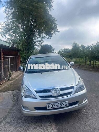 Toyota Innova 2007 G - 100000 km